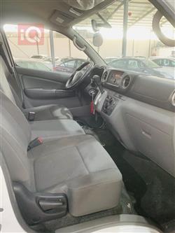 نيسان اورفان